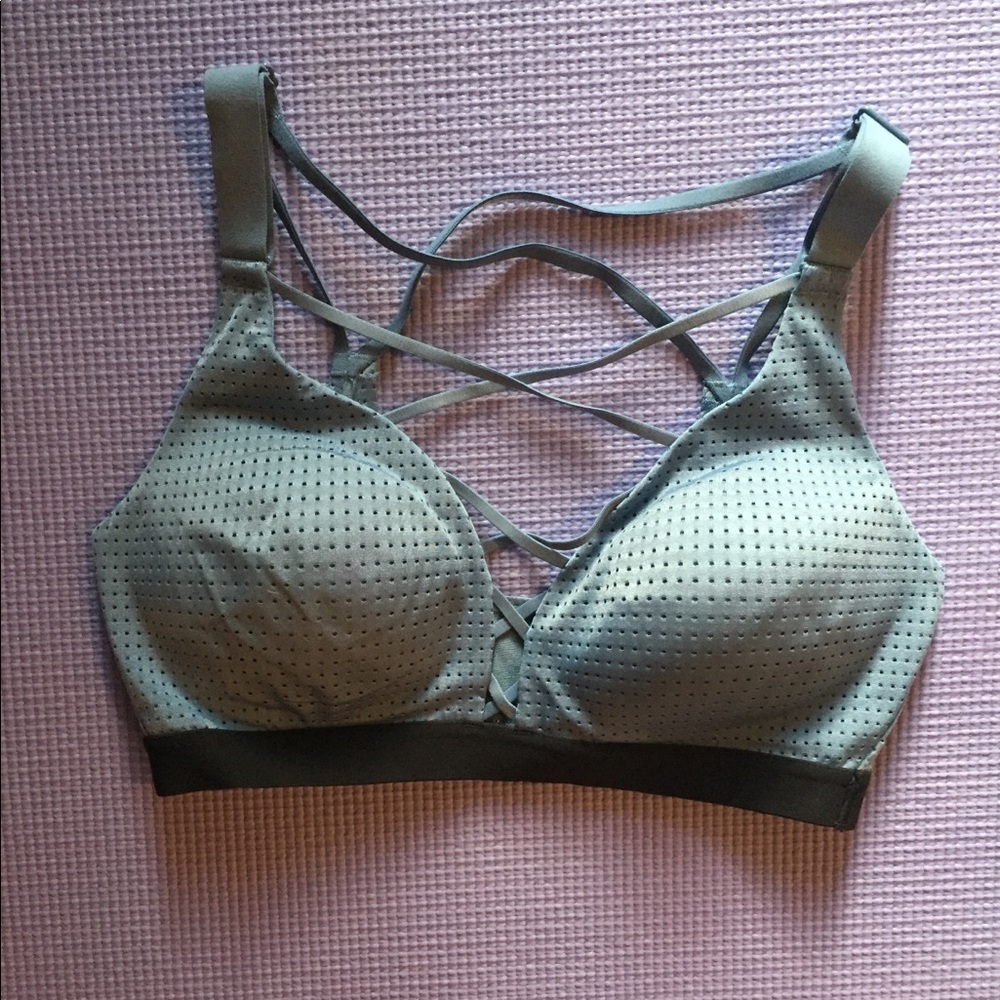 //SALE// Victoria’s Secret Strappy Sports Bra